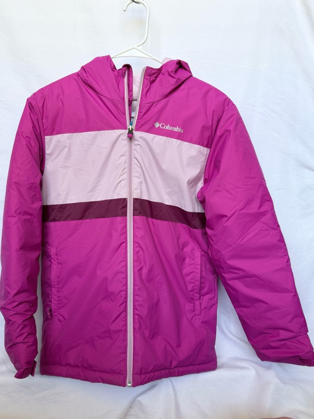 Columbia Valley Runner Jacket- with OUTGROWN™ Grow System - Picture 2 of 7